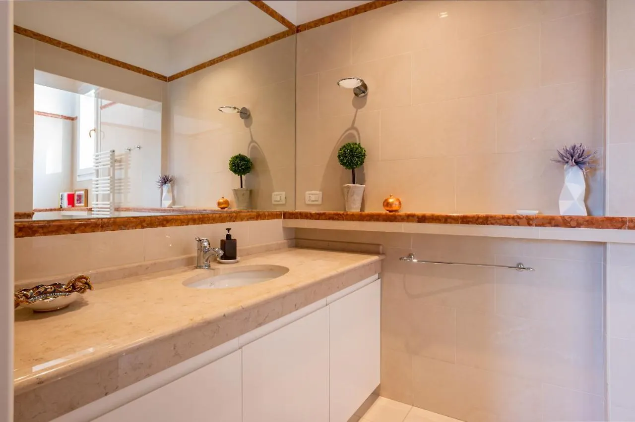 City Center Luxury Apartment Bologna