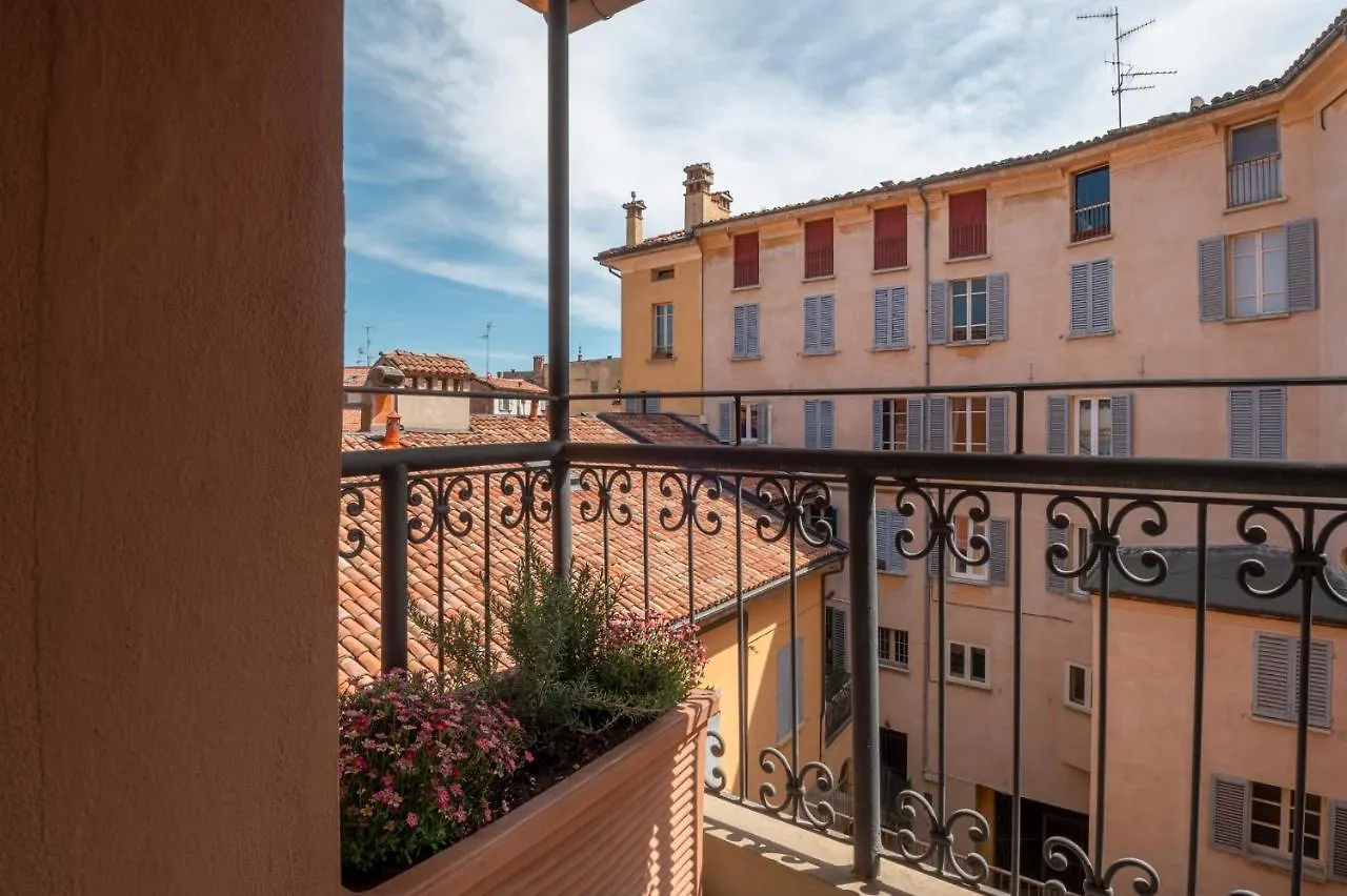 City Center Luxury Apartment Bologna 0*,